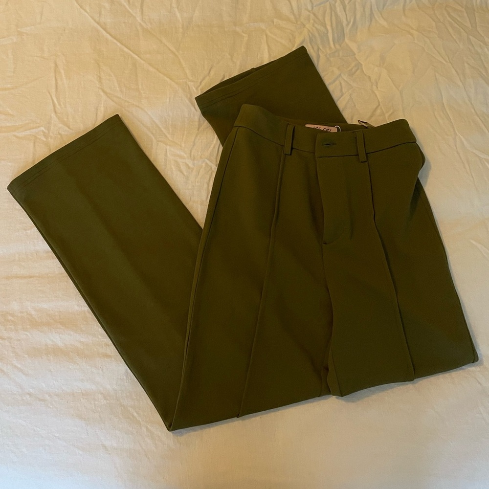 Verge Girl green pants NWT